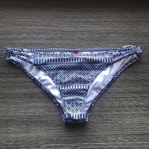 B&W Tribal Criss Cross Side VS Bikini Bottoms